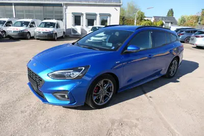Ford Focus Turnier ST-Line X KLIMA NAVI Focus Turnier ST-Line X KLIMA NAVI
