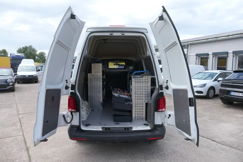 Volkswagen T6.1 Transporter 2.0 TDI 4Motion Hochdach Lang - Image 1