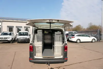 Volkswagen T6 Transporter 2.0 TDI 4Motion 3Sitzer KLIMA AHK T6 Transporter 2.0 TDI 4Motion 3Sitzer KLIMA AHK