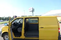 Volkswagen T5 Transporter 2.0 TDI PARKTRONIK - Thumbnail 10