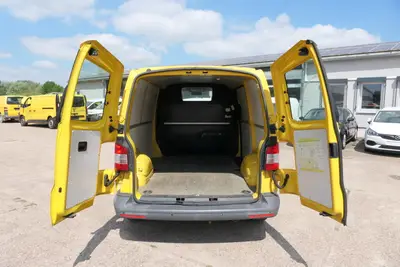 Volkswagen T5 Transporter 2.0 TDI 2-Sitzer Flügeltüren EUR5 T5 Transporter 2.0 TDI 2-Sitzer Flügeltüren EUR5